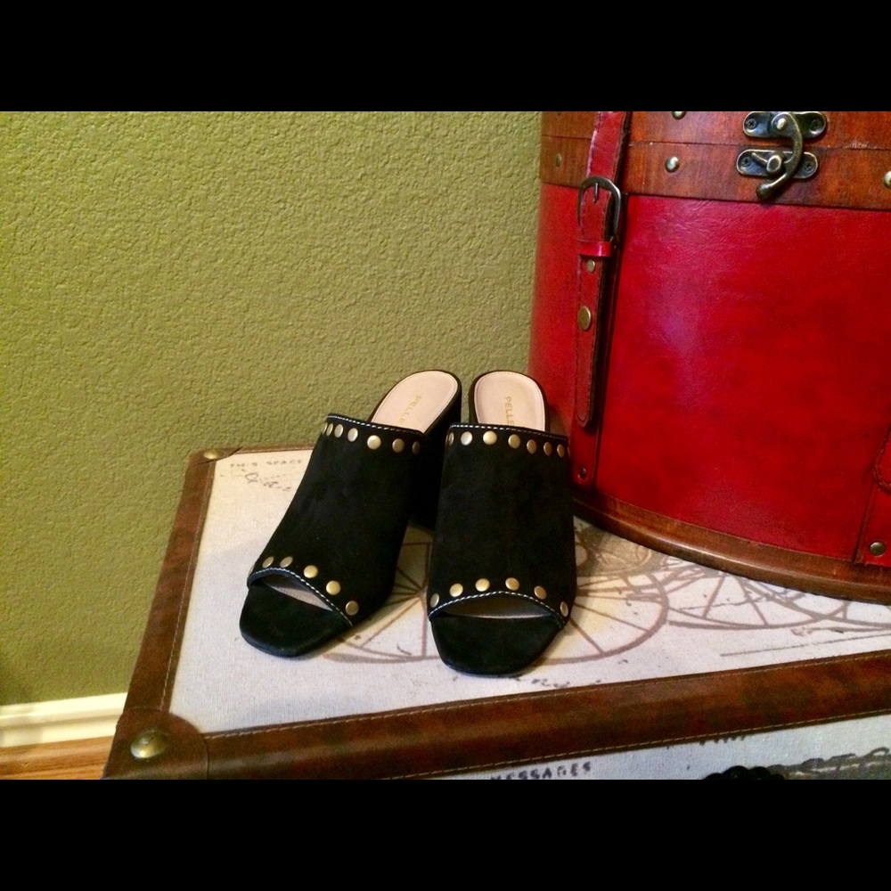 Suede Sandal - Picture 5 of 5